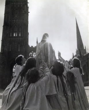 publicty_shot_in_cov_cathedral_3_full.jpg